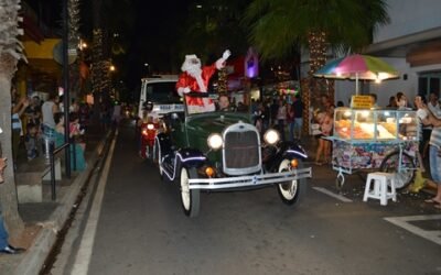 Chegada do Papai Noel movimenta Votuporanga