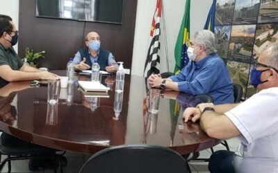 Flexibilização do comércio: ACV se reúne com prefeito João Dado