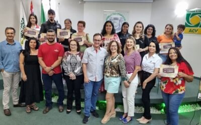 Manicure ganha carro em campanha da ACV